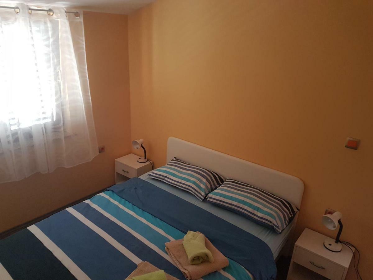 Appartement Apartman Vil à Sveti Vid-Miholjice Extérieur photo